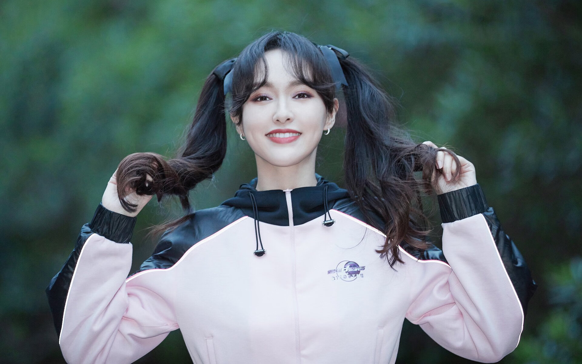 爱游戏入口-梅赛德斯完胜迈凯伦，不是车队赢了比赛，是维斯塔潘一个人赢了战争