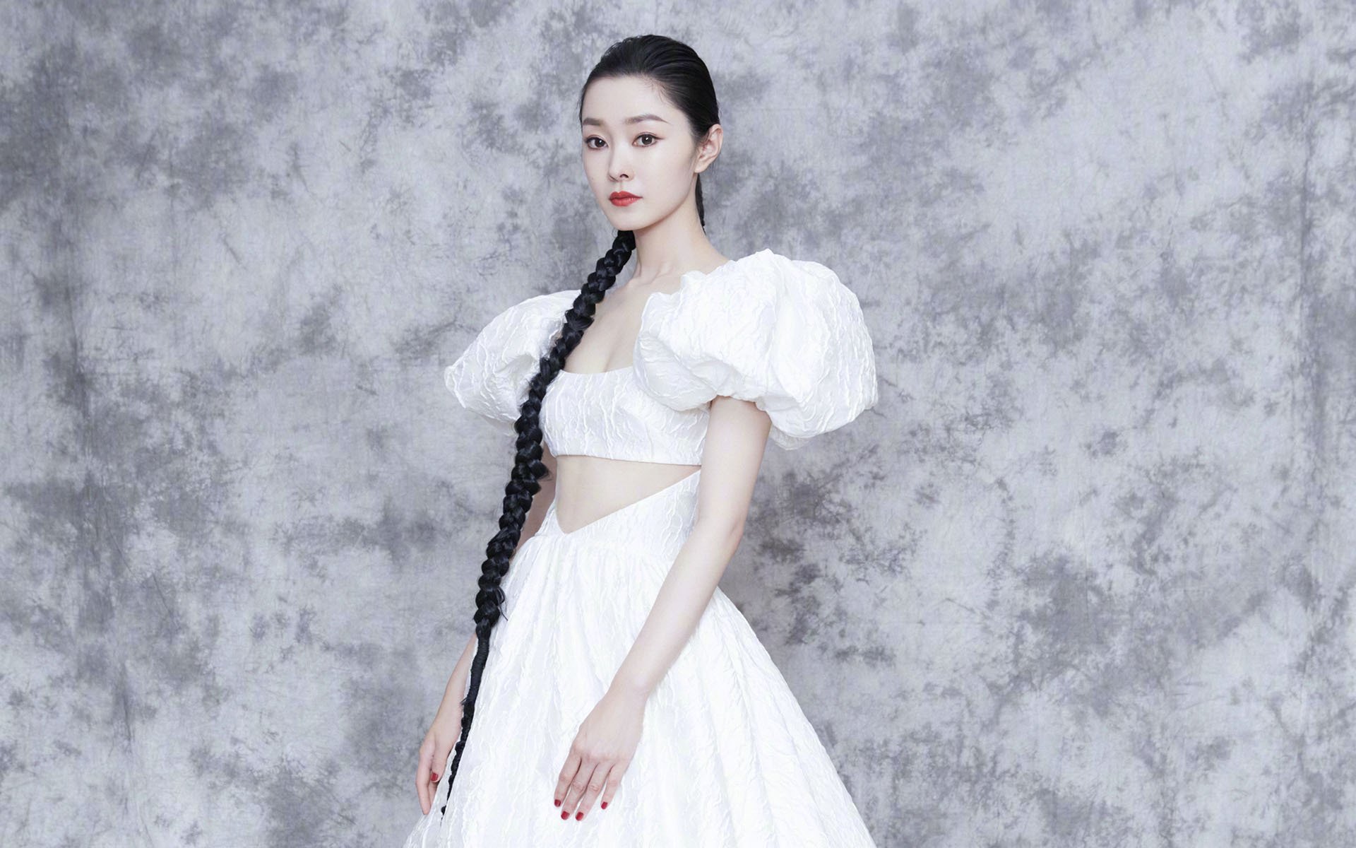 瞬间与永恒,足球绝杀与乒乓纪录的双重刻度