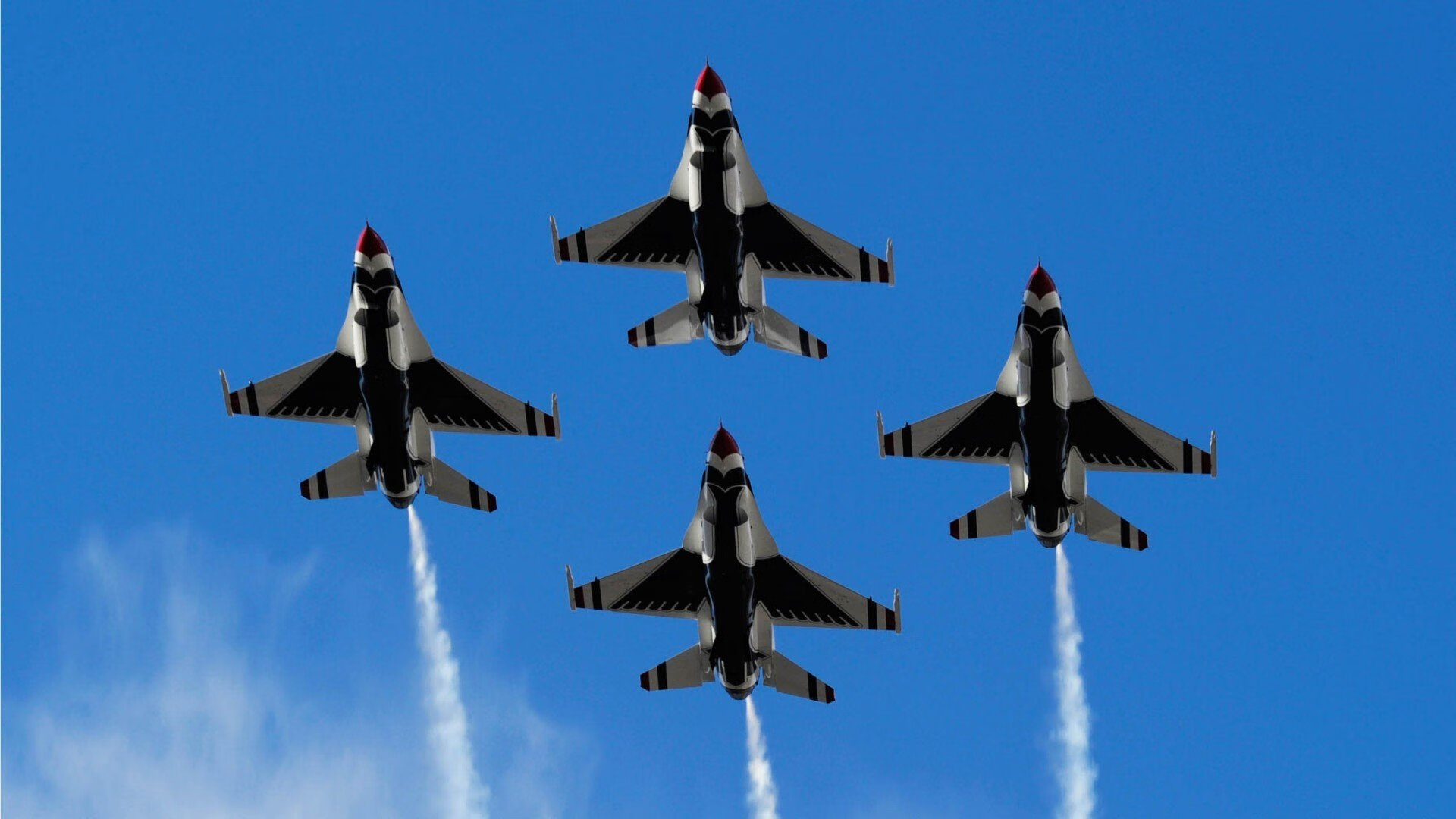 恩比德50分天神下凡！上海男篮跨联盟关键战如何智取太阳？